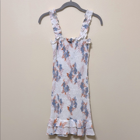 Karlie White and Blue Floral Smocked Stretch Women’s‎ Ruffle Dress, Size Small - Picture 2 of 11